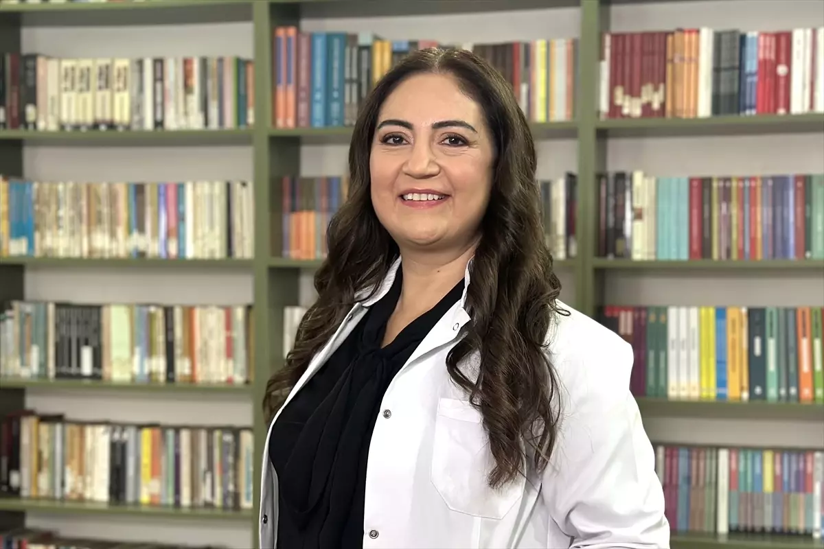 Aras Bulut İynemli\'nin Öğretmeninden Övgü