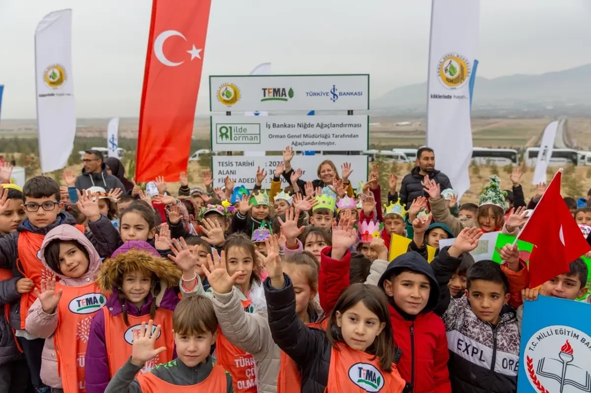 Niğde\'de 30 Bin Fidan Dikildi