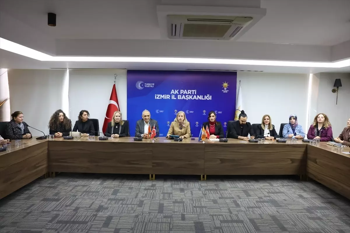 Kadına Yönelik Şiddet İnsanlık Suçudur