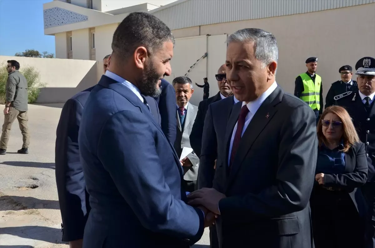 Bakan Yerlikaya, Trablus\'ta Başbakan Dibeybe ve İçişleri Bakanı Trablusi ile görüştü