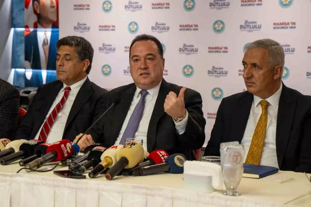 Başkan Dutlulu: "2000 yıldan önce yapılmış evlerin hepsi riskli evler"