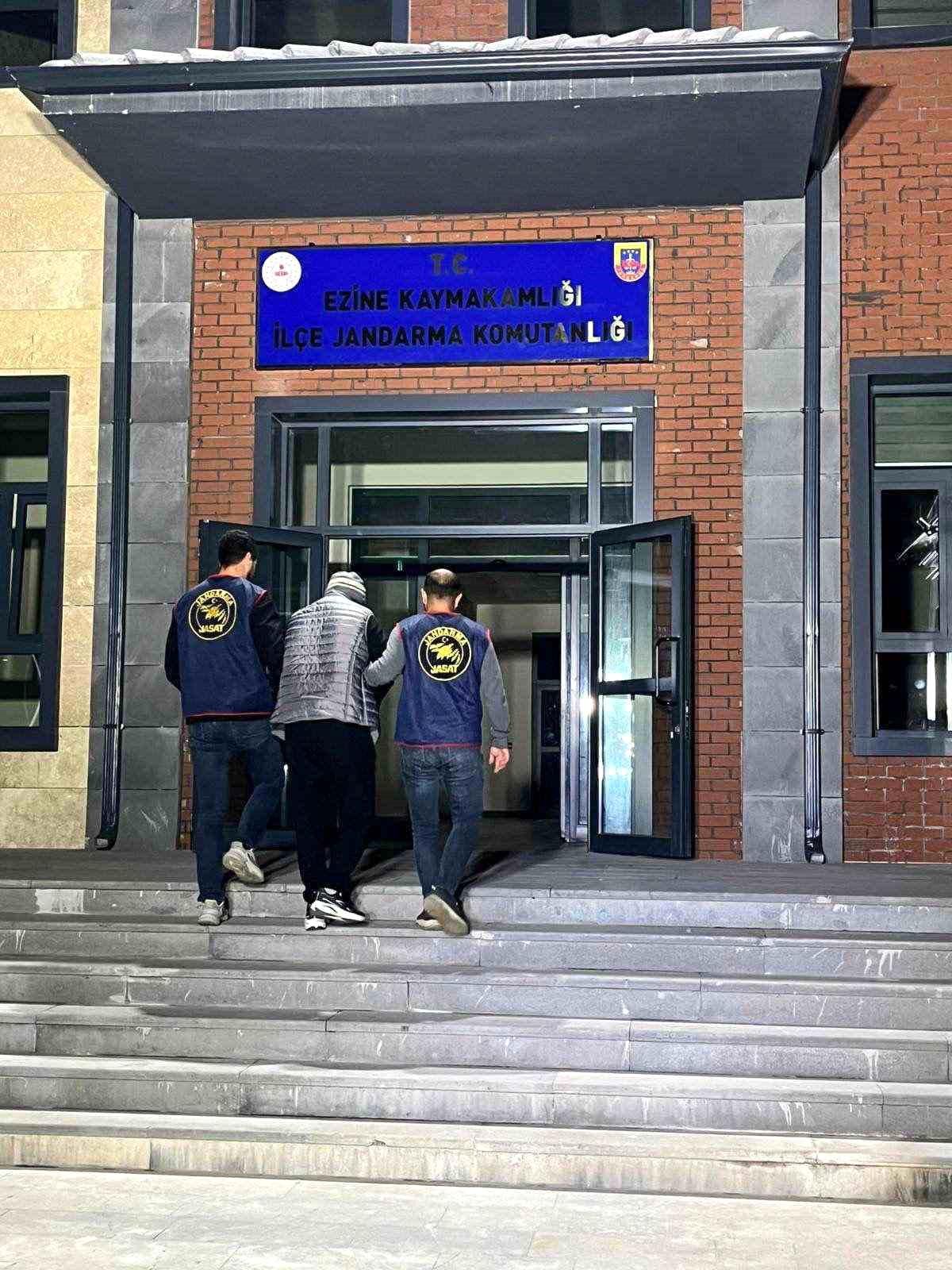 Çanakkale\'de Jandarma Operasyonları: 15 Tutuklama