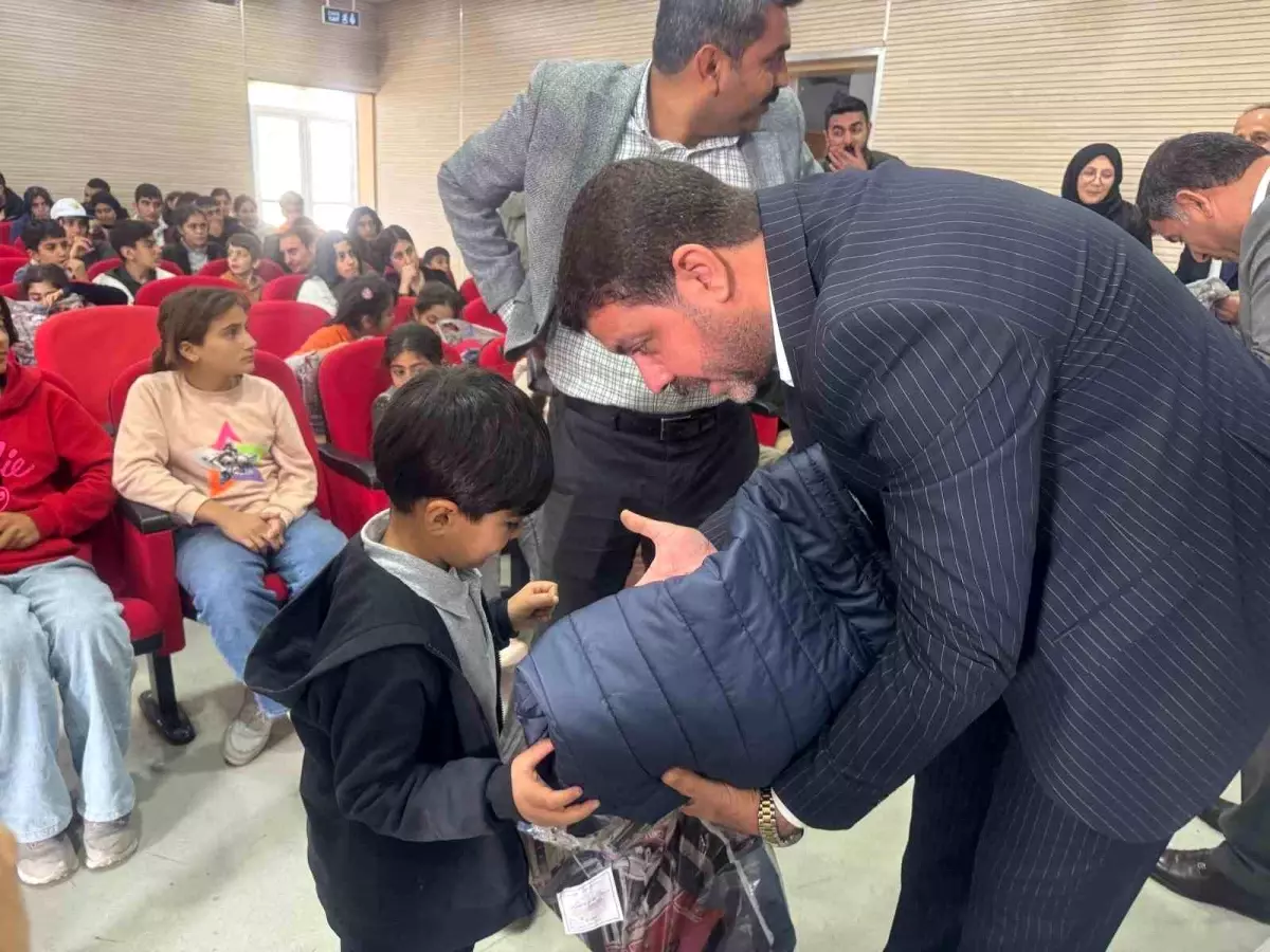 Hayırsever iş adamı Bozkuş, Hevsel\'in Çiçekleri Projesi ile çocukların gönlüne dokundu