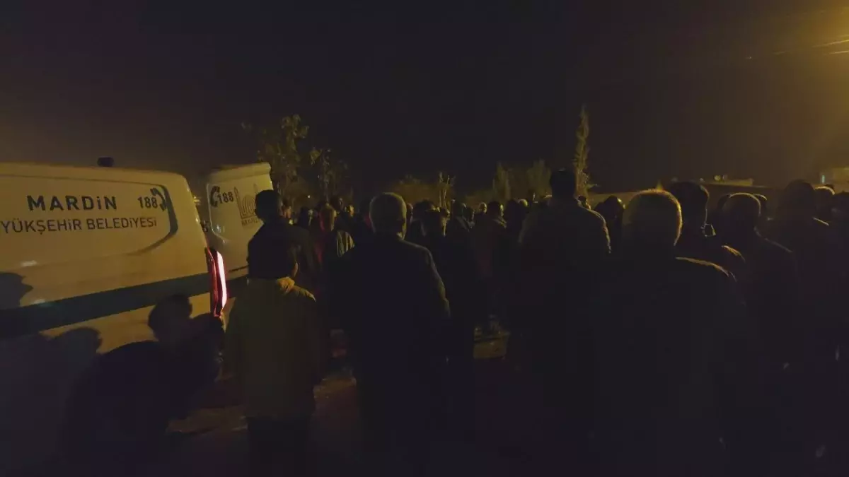 Mardin\'de Aile Katliamı: Baba Defnedildi