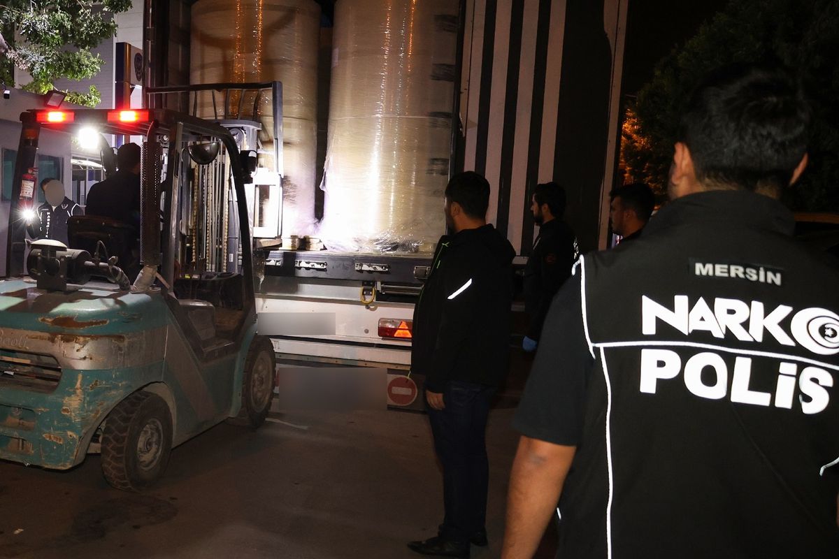 Mersin\'de 223 Kilogram Skunk Ele Geçirildi