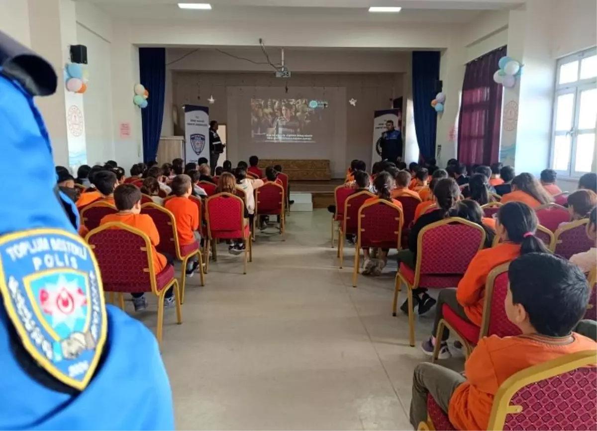 Niğde\'de öğrencilere \'güvenlik ve akran zorbalığı\' eğitimi