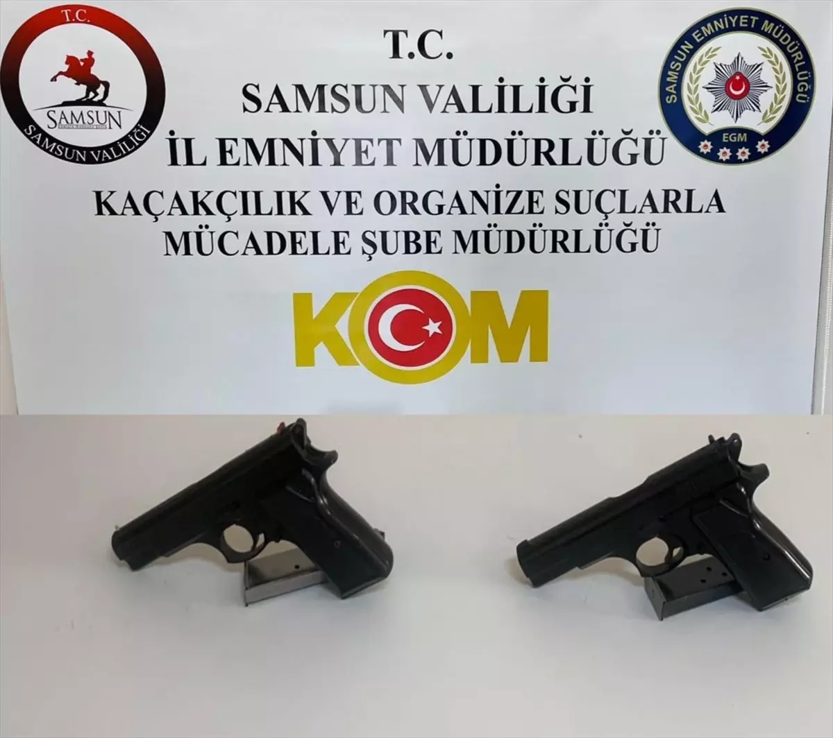 Havza\'da Ruhsatsız Tabancalar Ele Geçirildi