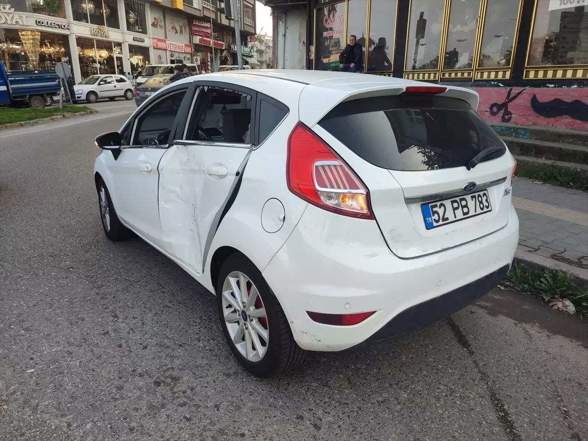 Samsun\'da Trafik Kazası: 1 Yaralı