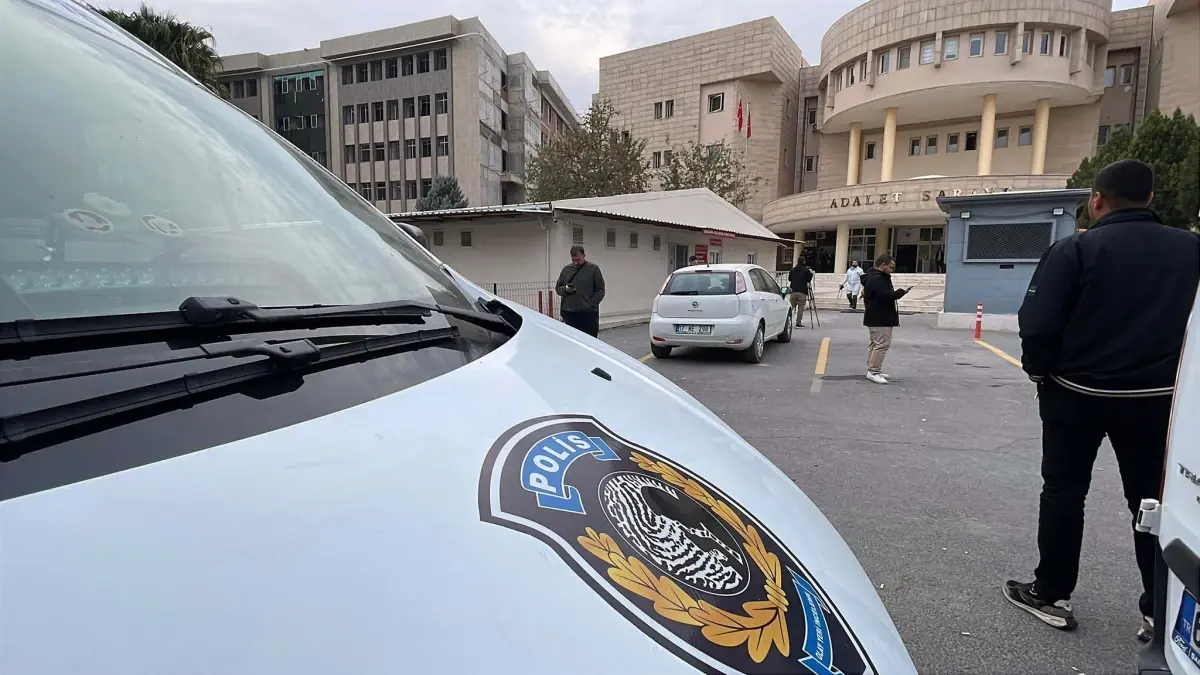 Şanlıurfa Adliyesi\'nde Patlama