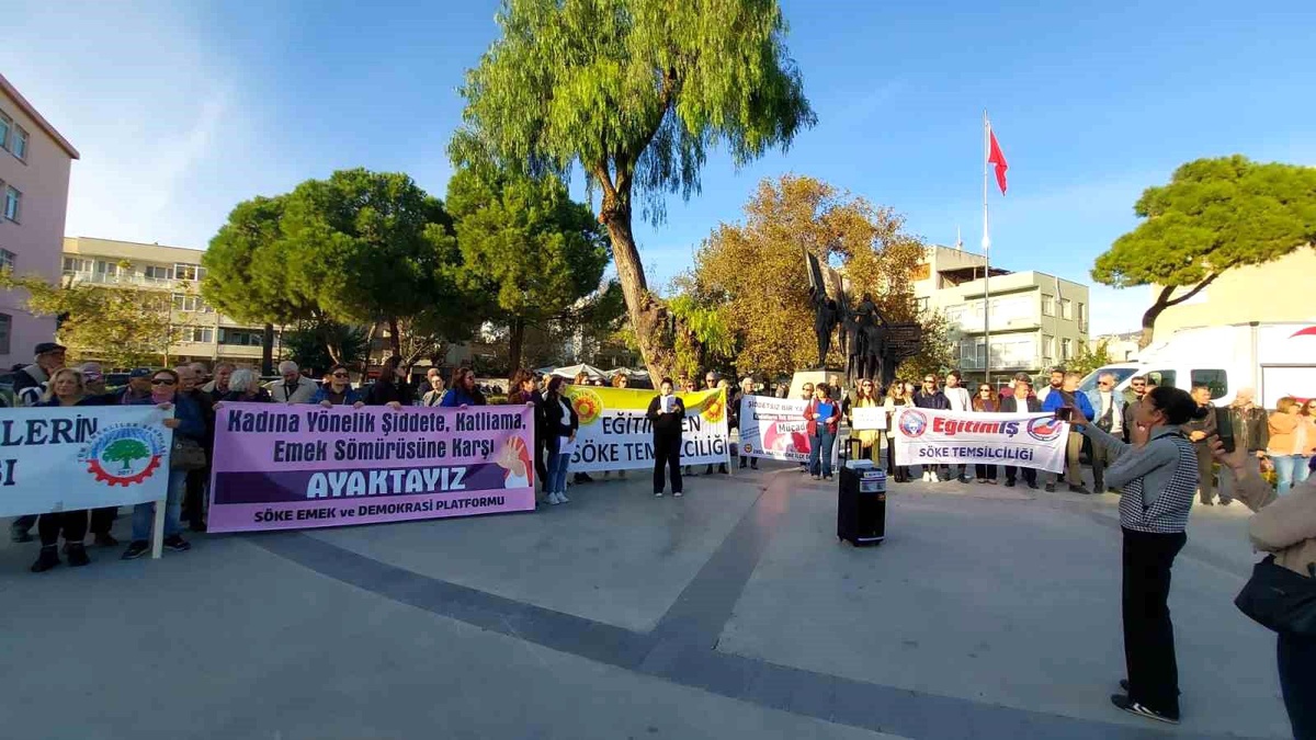 Söke\'de Kadına Yönelik Şiddet İçin Yürüyüş