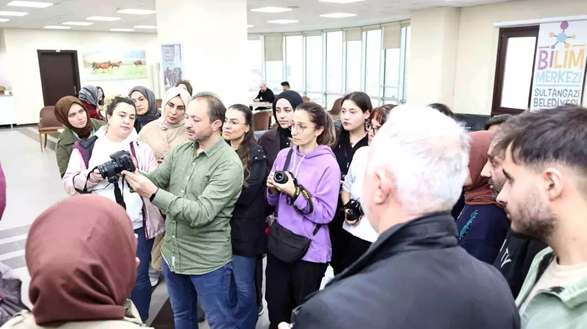 Sultangazi Belediyesi Fotoğrafçılık Akademisi\'ne Yoğun İlgi
