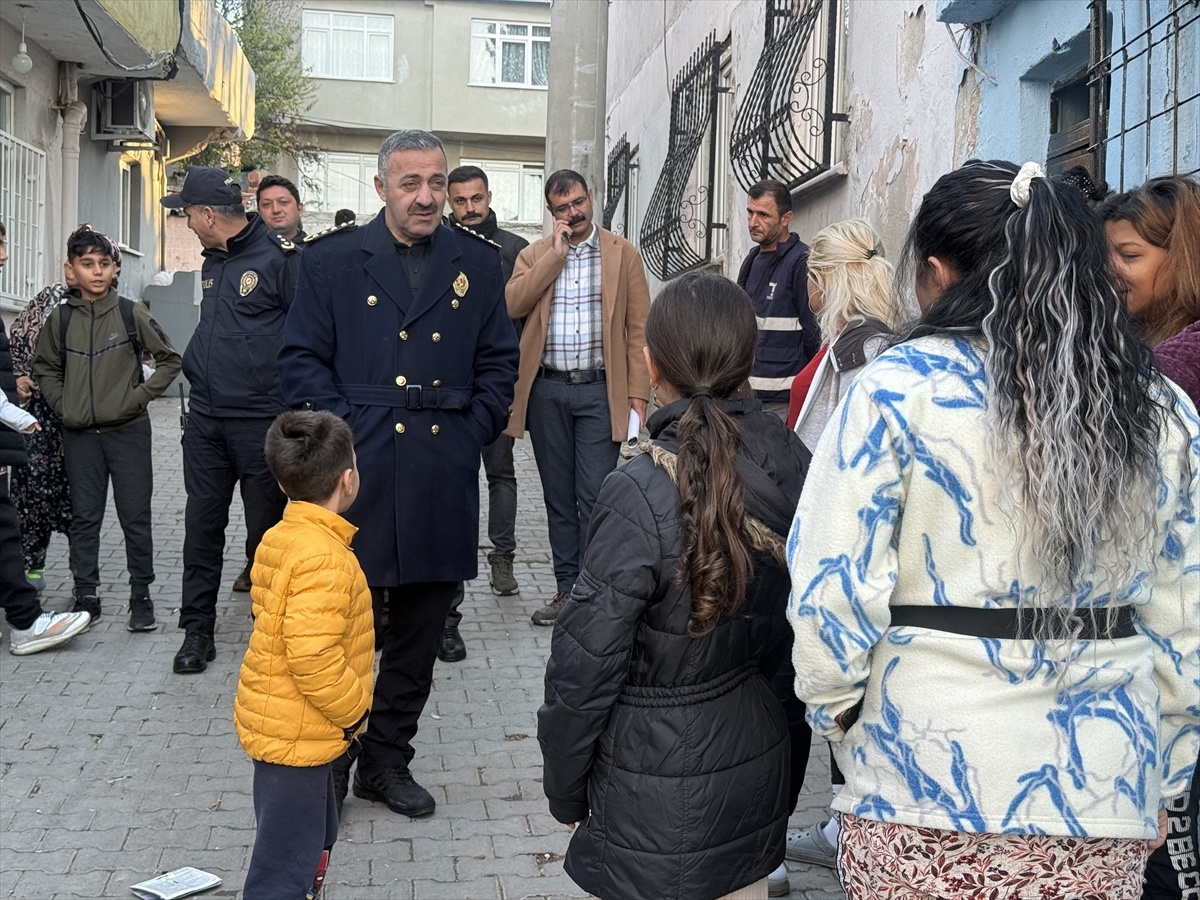 Emniyet Müdürü Turanlı, Aydoğdu Mahallesi\'nde İncelemelerde Bulundu