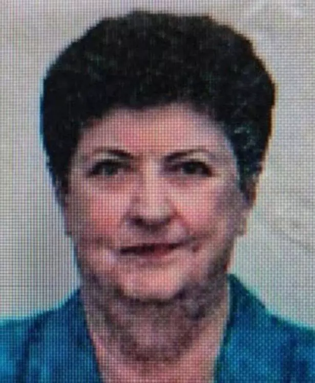 Annesinin kılığına girip 3 yıl boyunca emekli maaşını aldı