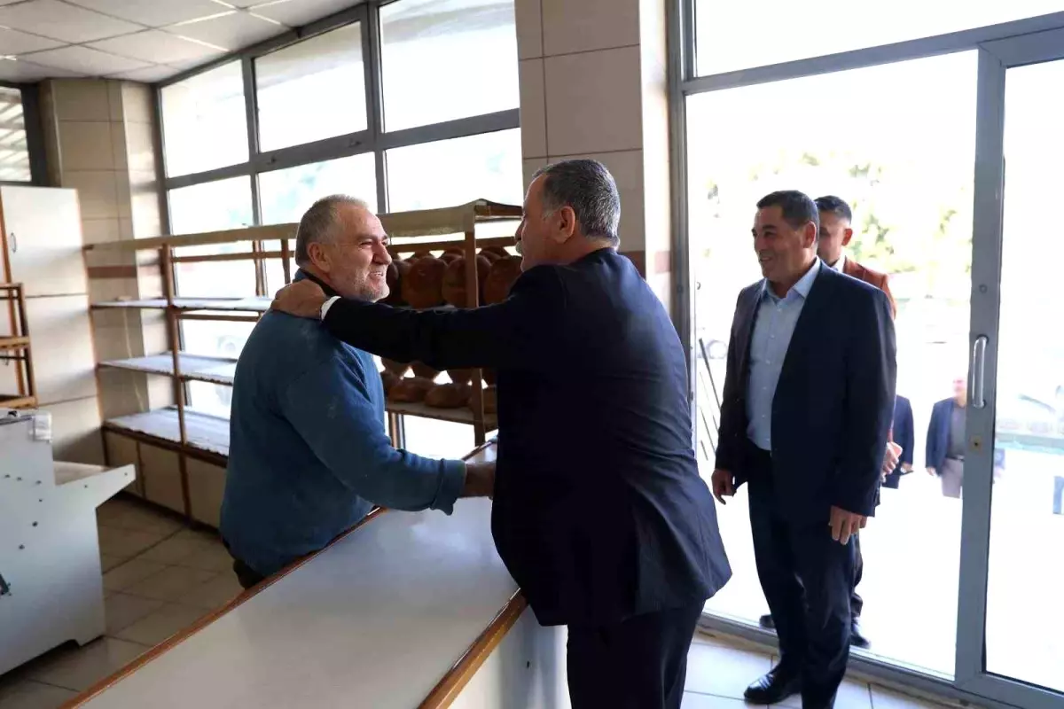 Başkan Balaban Esnafı Ziyaret Etti