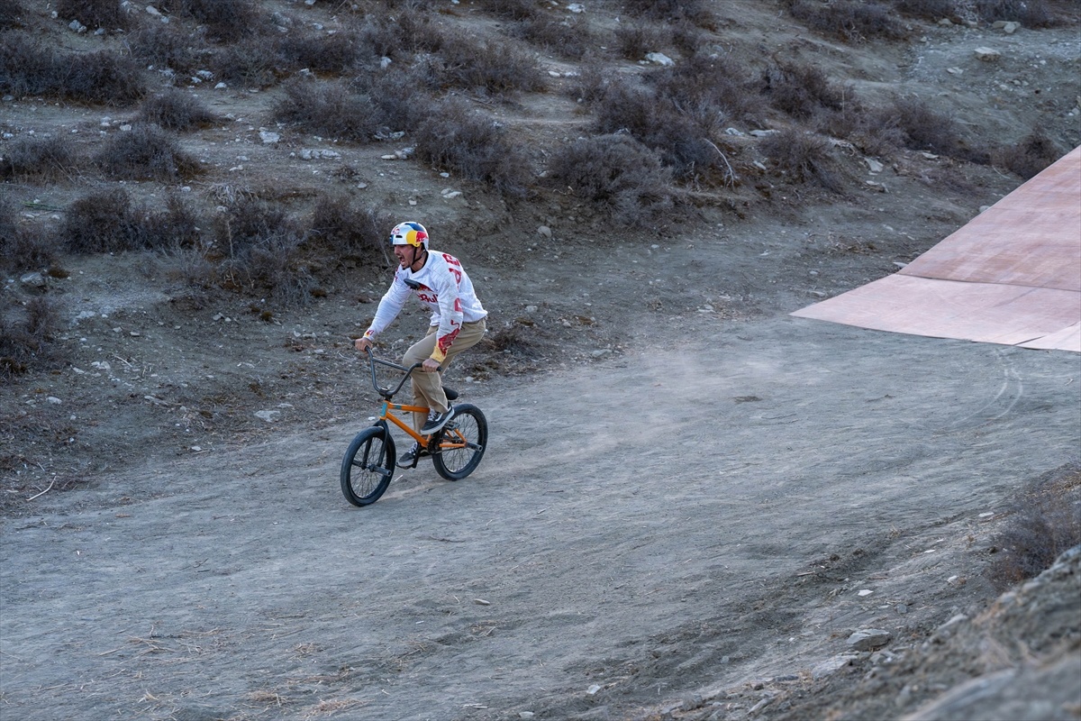Bora Altıntaş\'tan Tarihi BMX Başarısı