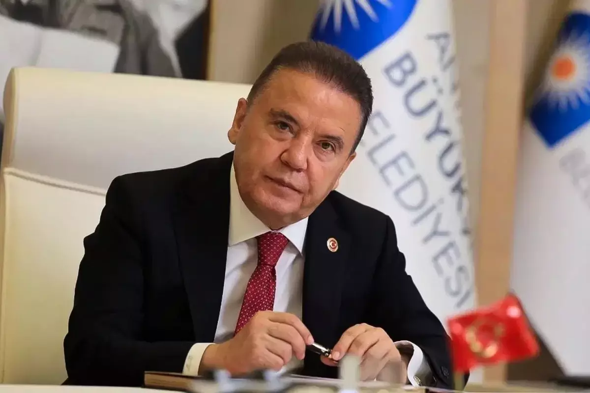 Cezaevindeki Muhittin Böcek gece acil olarak hastaneye kaldırıldı