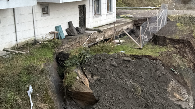 İnşaatta göçük! 70 kişi evlerinden tahliye edildi