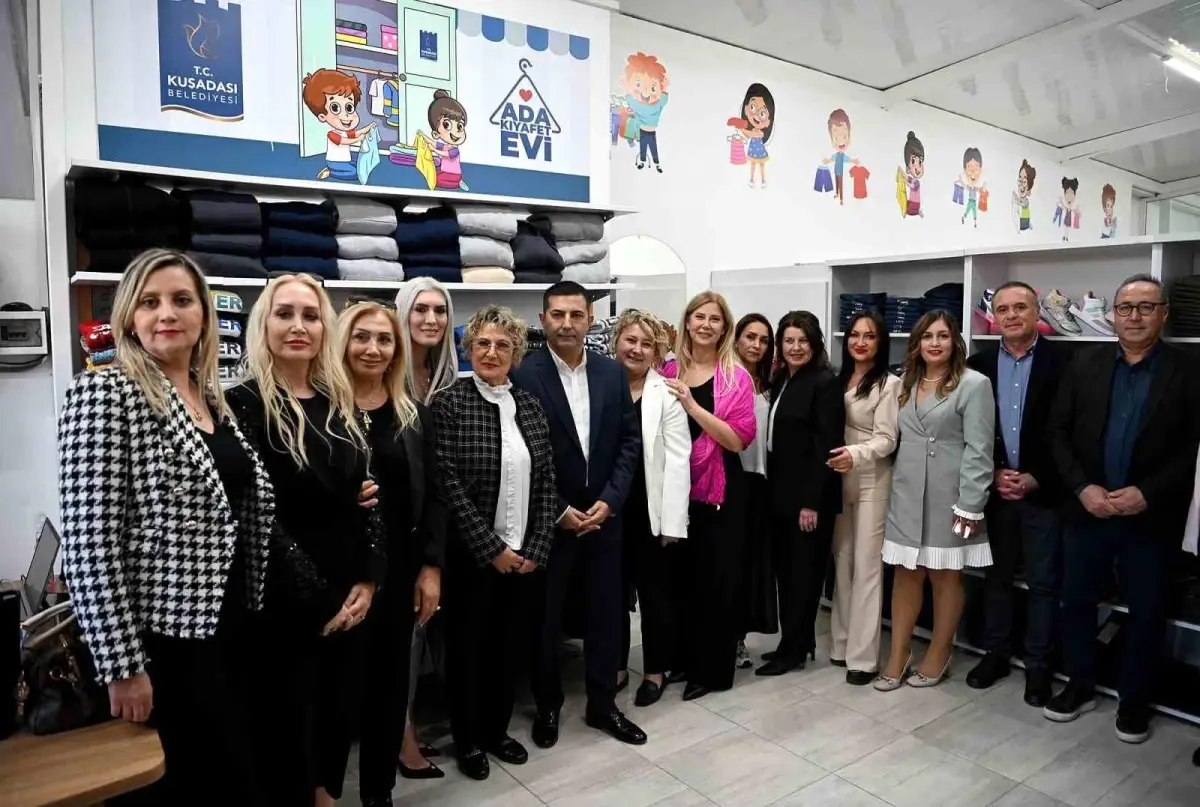 Kuşadası\'nda \'Ada Kıyafet Evi\' Açıldı: İhtiyaç Sahibi Çocuklara Ücretsiz Giysi
