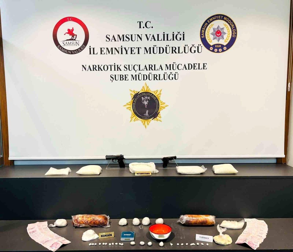 Samsun\'da Uyuşturucu Operasyonu: 8 kg Metamfetamin Ele Geçirildi