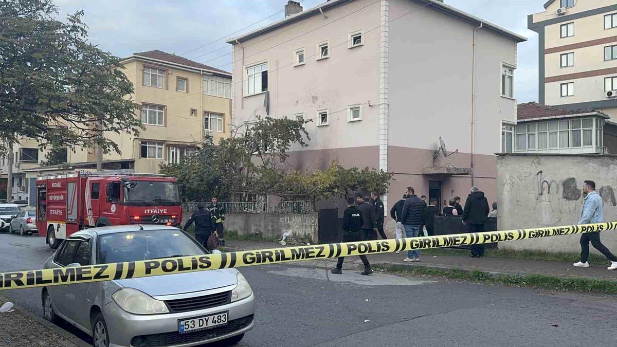 Darıca\'da Yangın: Bıçaklı saldırgan işçilerin dairesini ateşe verdi