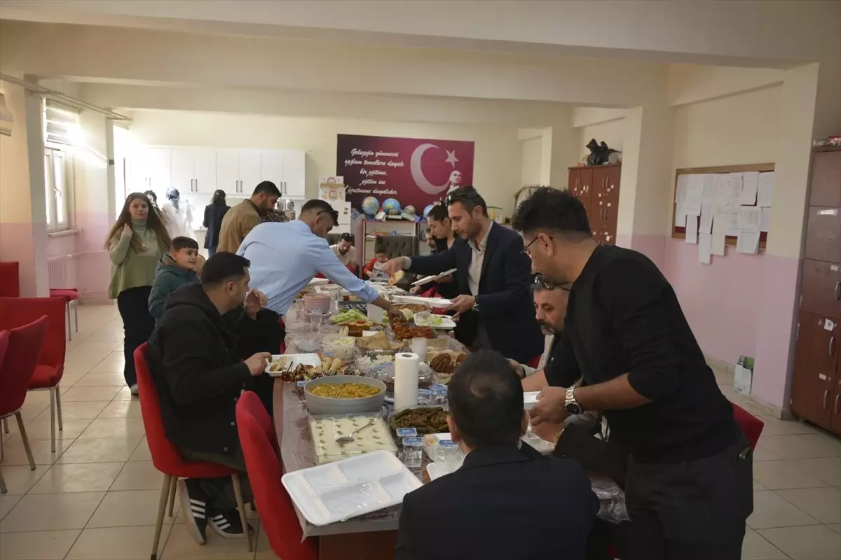 Gazze İçin Kermes Düzenlendi
