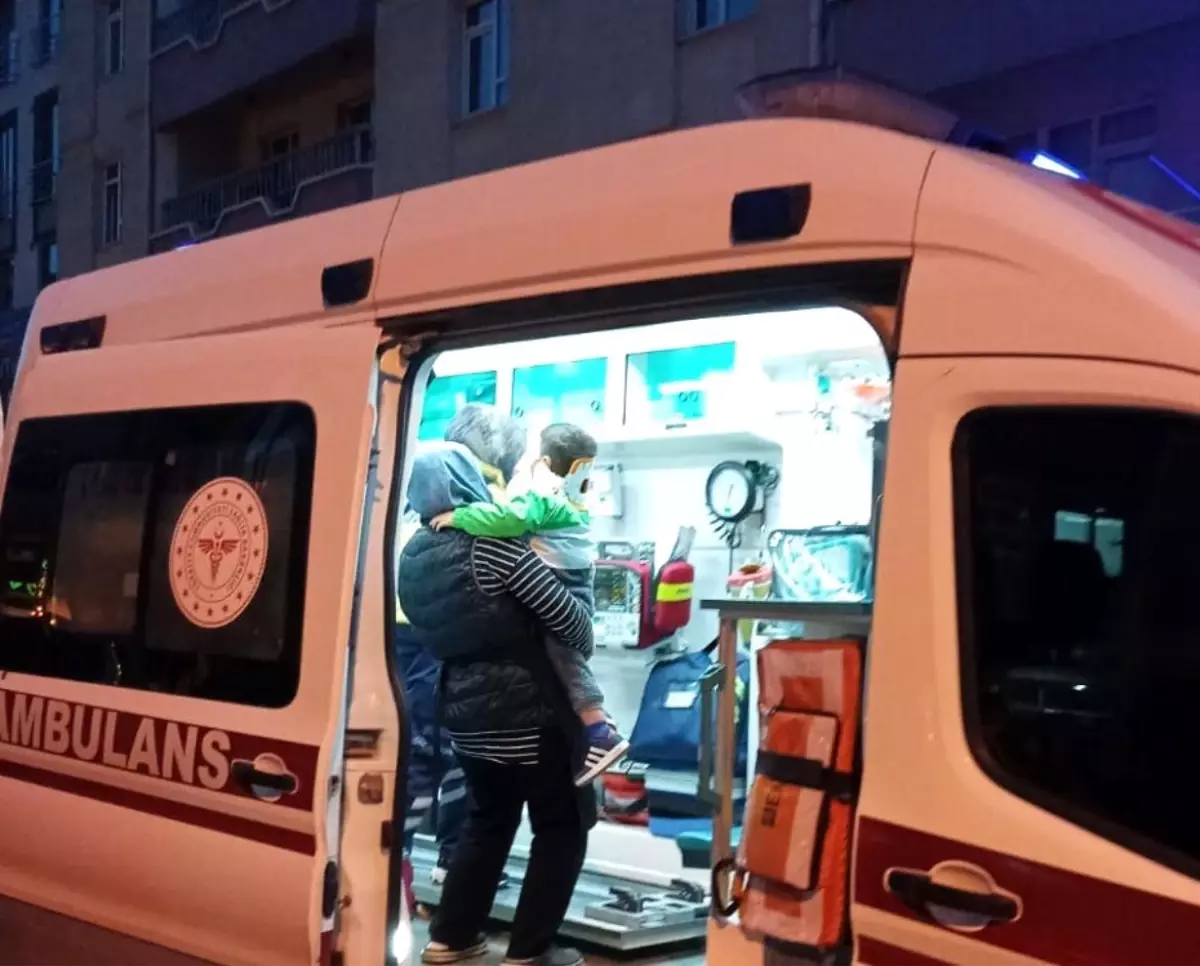 Trafik Kazasında Anne ve Bebeği Yaralandı