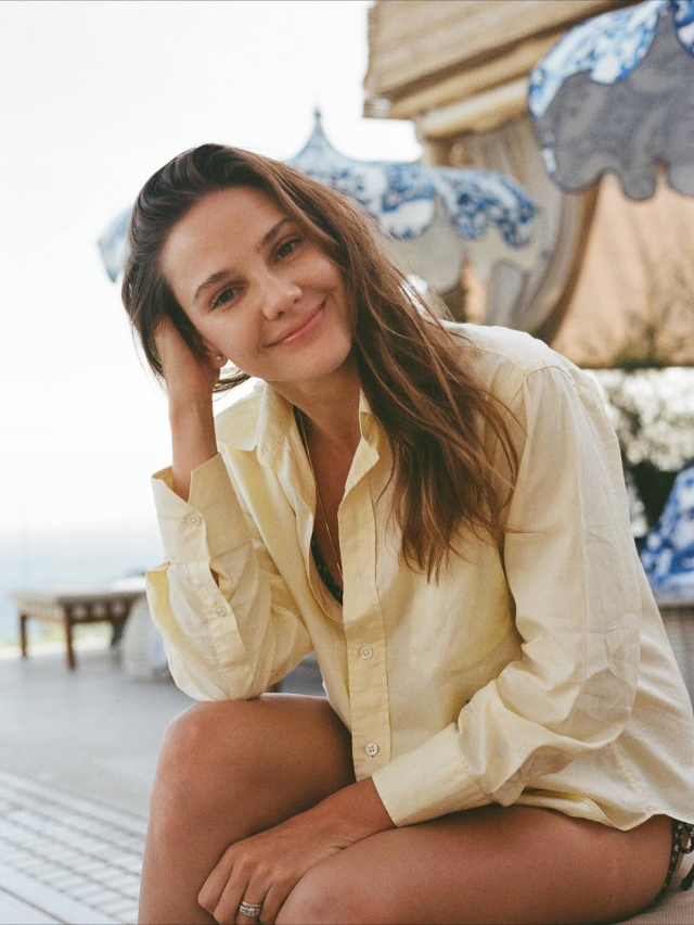 Alina Boz başrol olduğu diziden aniden çıkarıldı! Kovulduğunu uçakta öğrendi