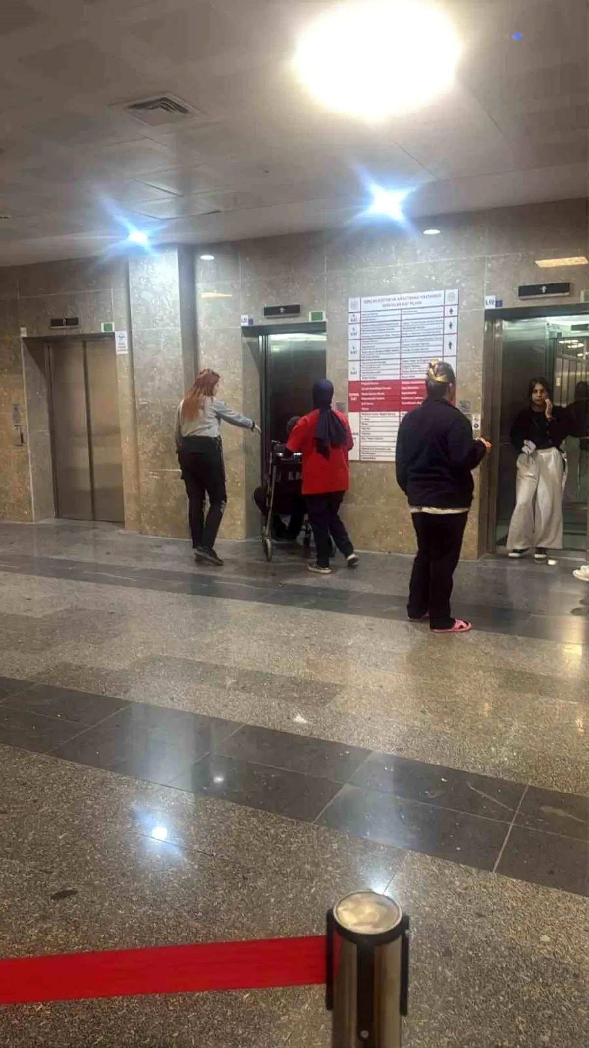 Sincan\'da 120 İşçi Yemekten Zehirlendi