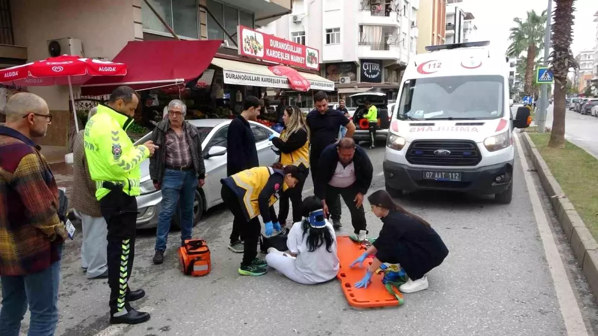 Motosiklet Park Halindeki Araca Çarptı