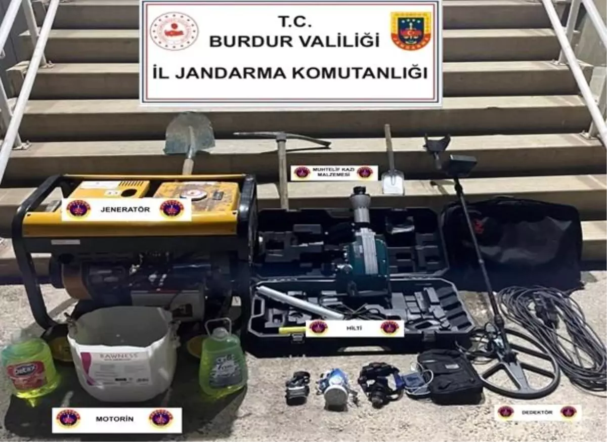 Burdur\'da Kaçak Malzeme Operasyonu