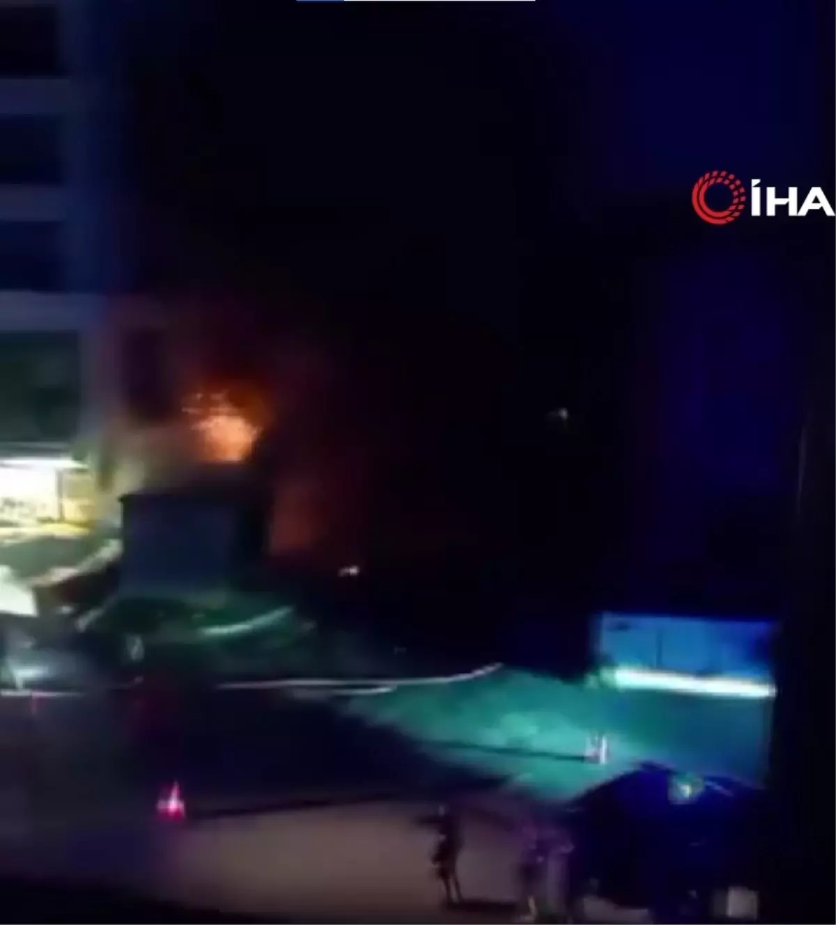 Büyükçekmece'de Trafo Patladı