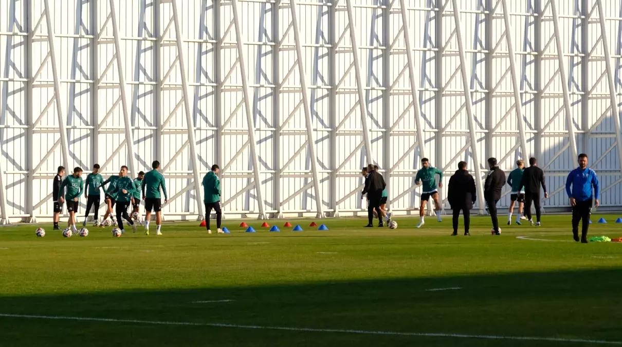 Konyaspor Trabzonspor\'a Hazırlanıyor