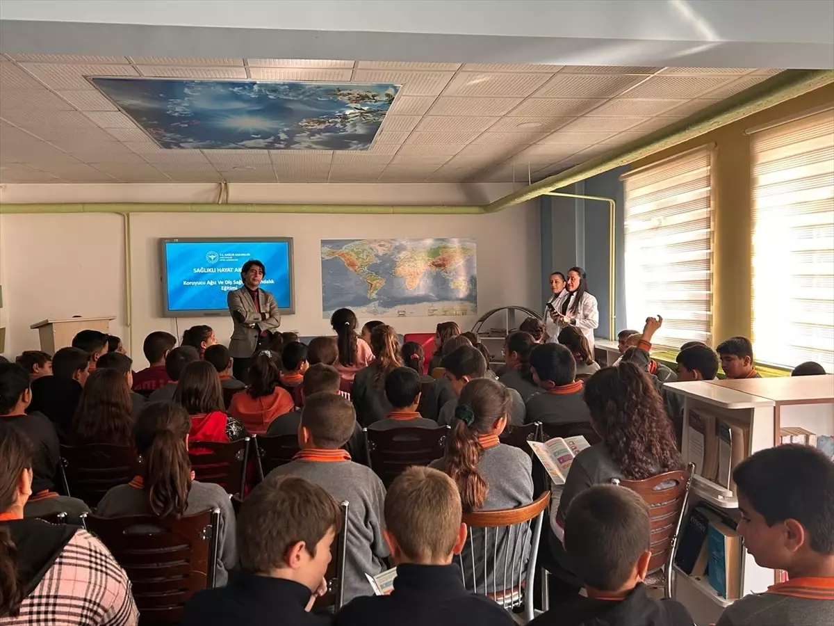 Gemerek\'te Ağız ve Diş Sağlığı Eğitimi