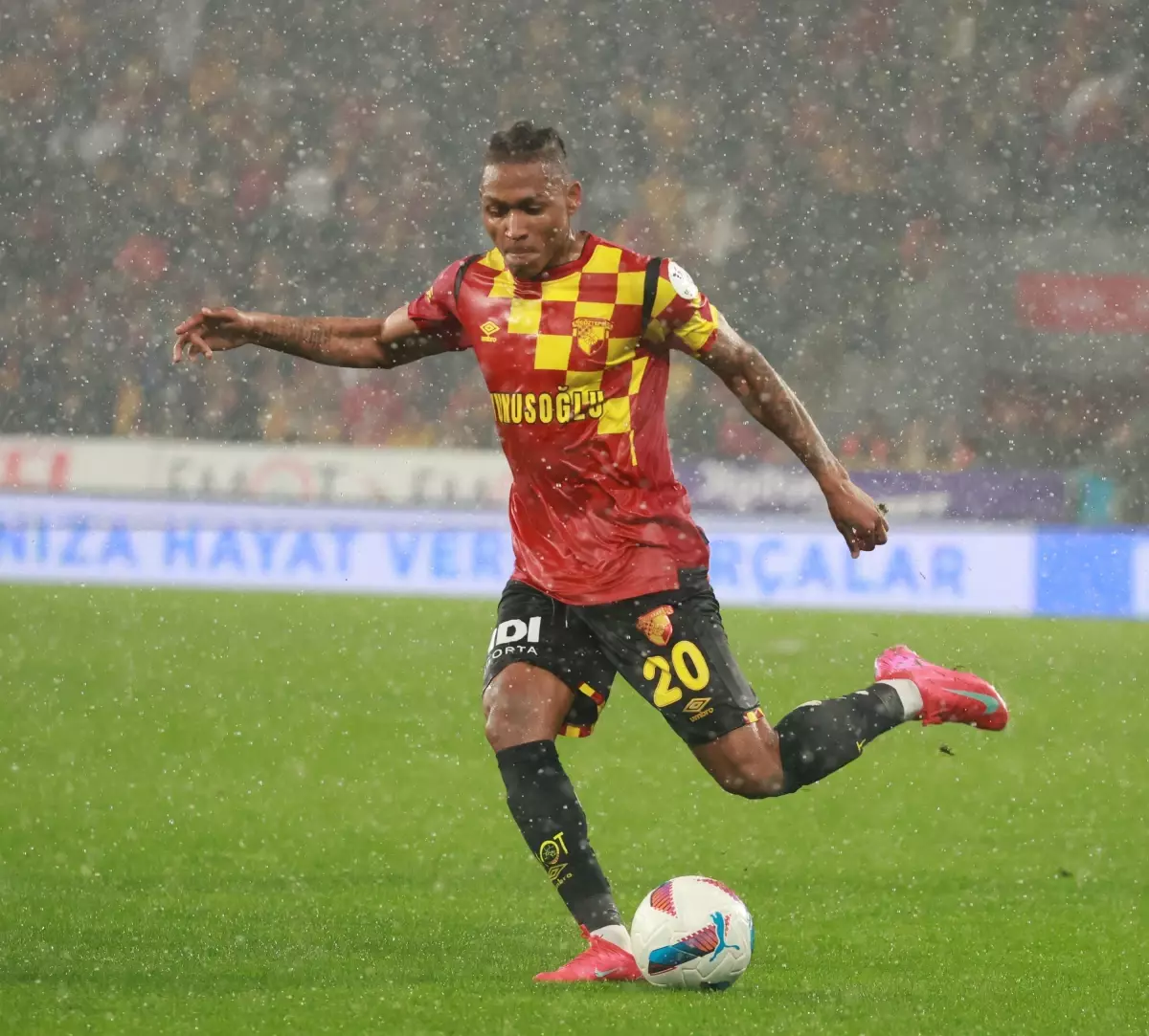 Miroshi İlk 11\'e Yükseldi