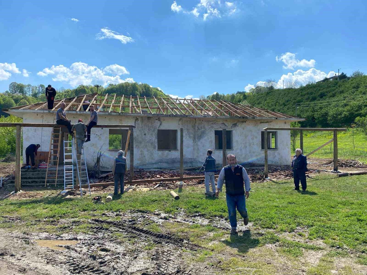 Atıl Okul İmece ile Yenilendi