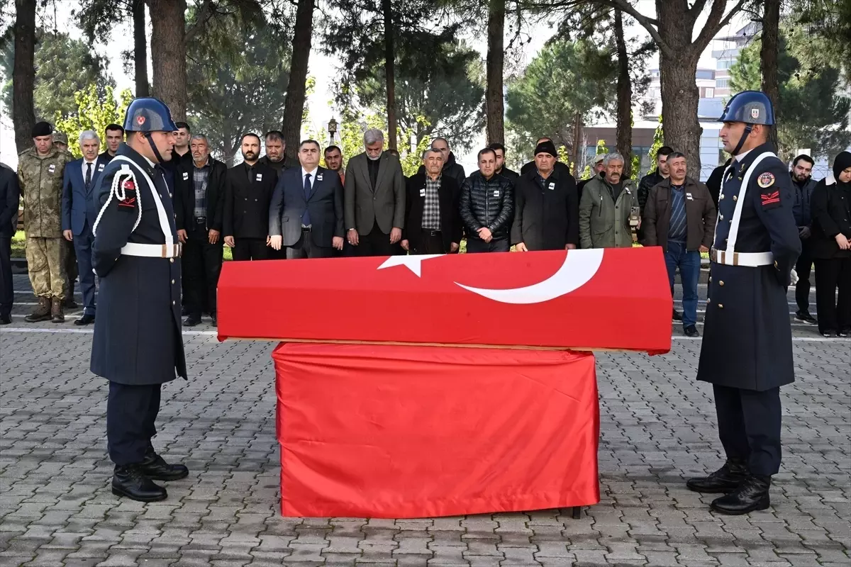 Trafik Kazasında Hayatını Kaybeden Çift Toprağa Verildi