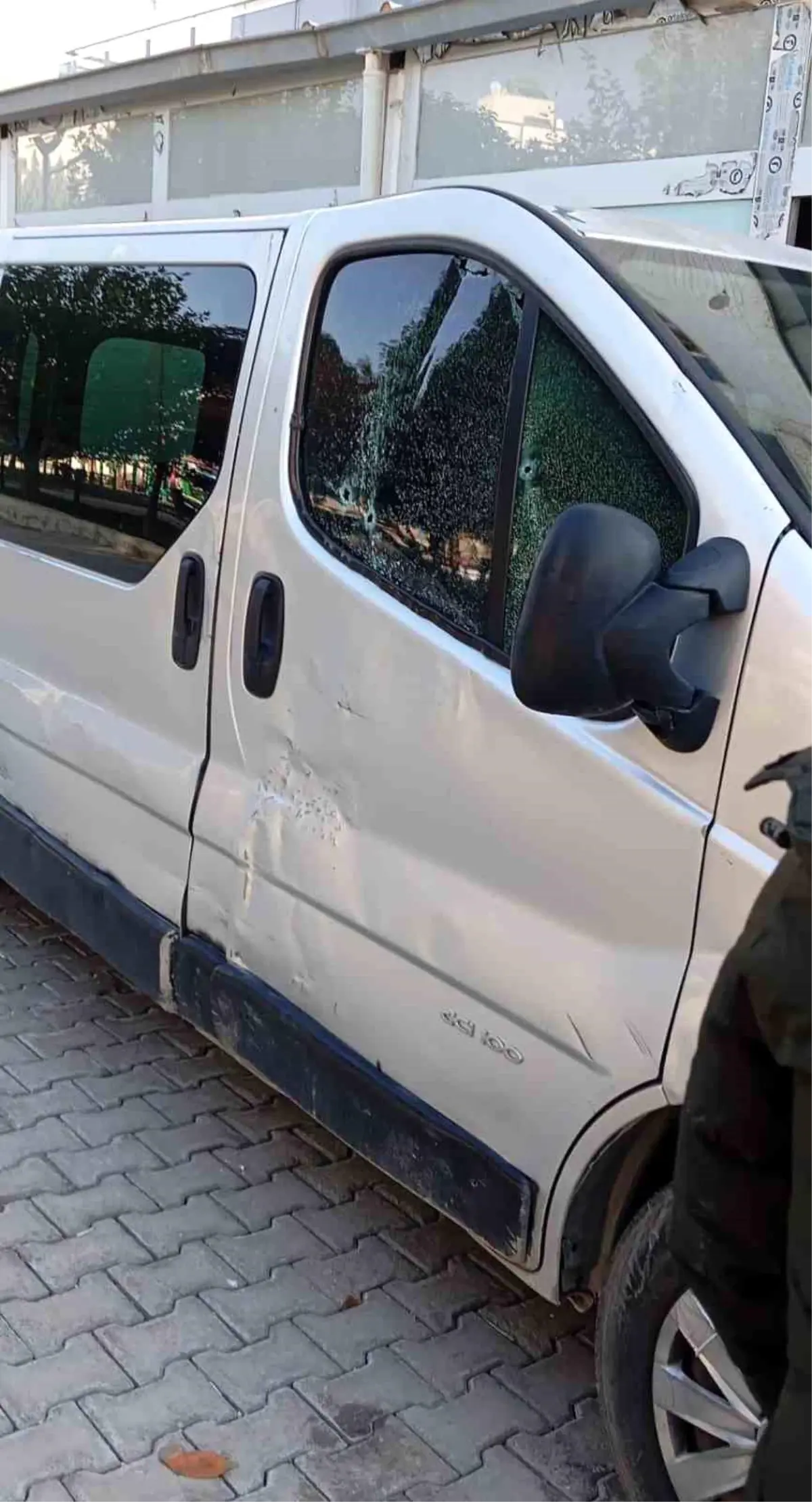 Mardin\'de Park Halindeki Araca Silahlı Saldırı