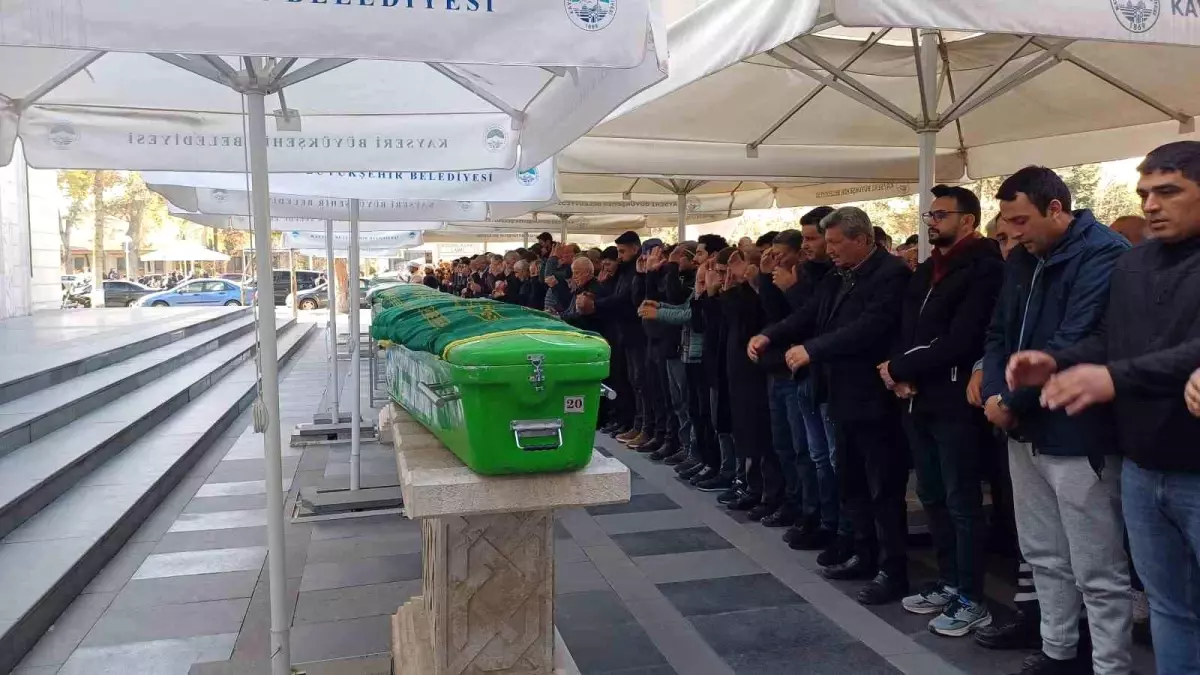 Miras Tartışması Kanlı Bitti: Kayseri\'de Damat Kayınvalidesini Öldürdü