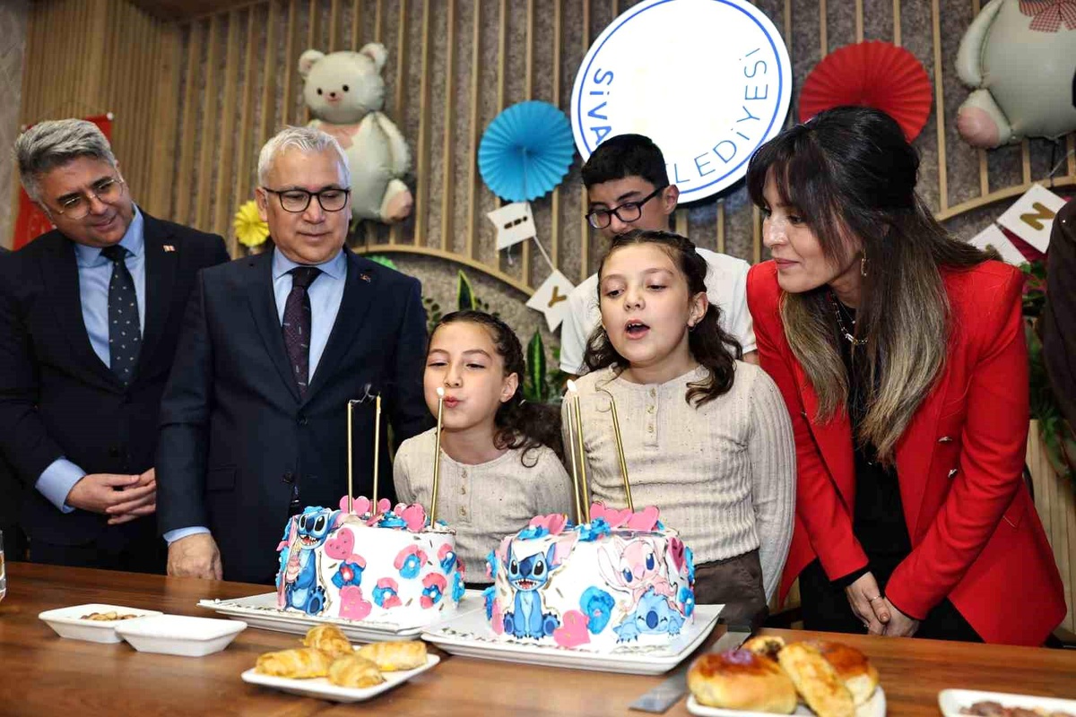 Şehit Uzman Çavuş\'un emanetlerine sürpriz doğum günü