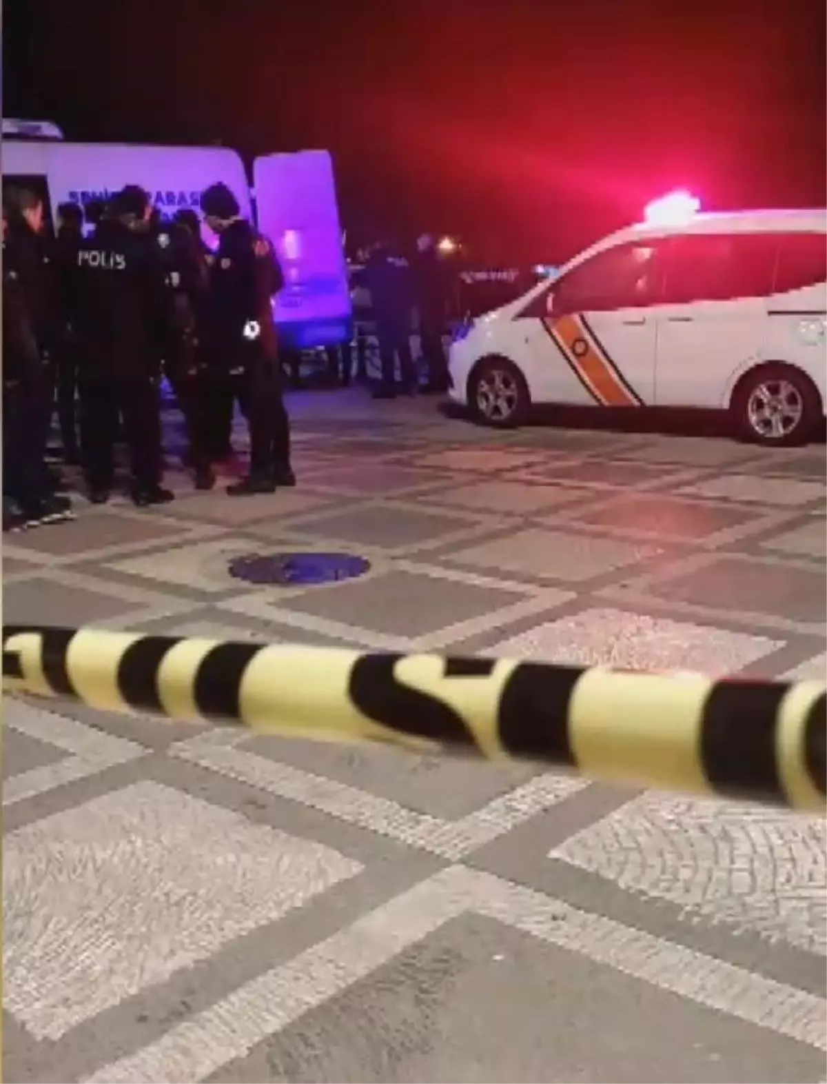 Denizde erkek cesedi bulundu