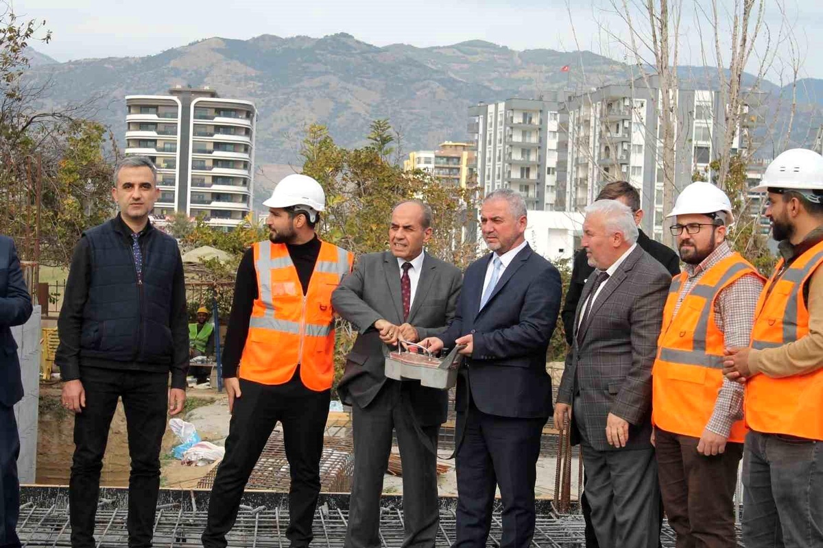 Tepecik Kız Kur\'an Kursu İnşaatı Başladı
