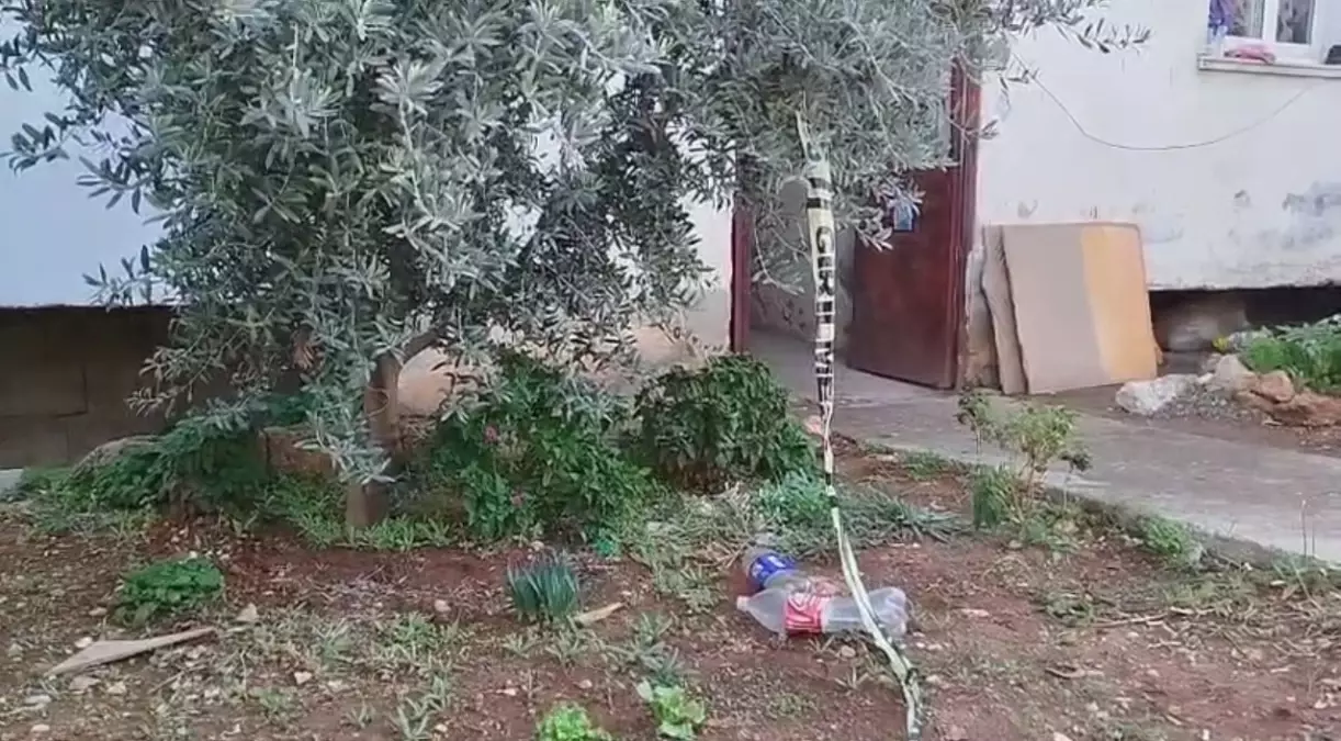 Mersin\'de Eşini Tüfekle Vuran Adam Teslim Oldu