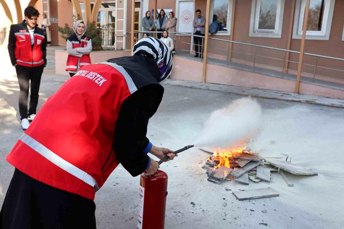 Afet Hazırlık Eğitimi Düzenlendi