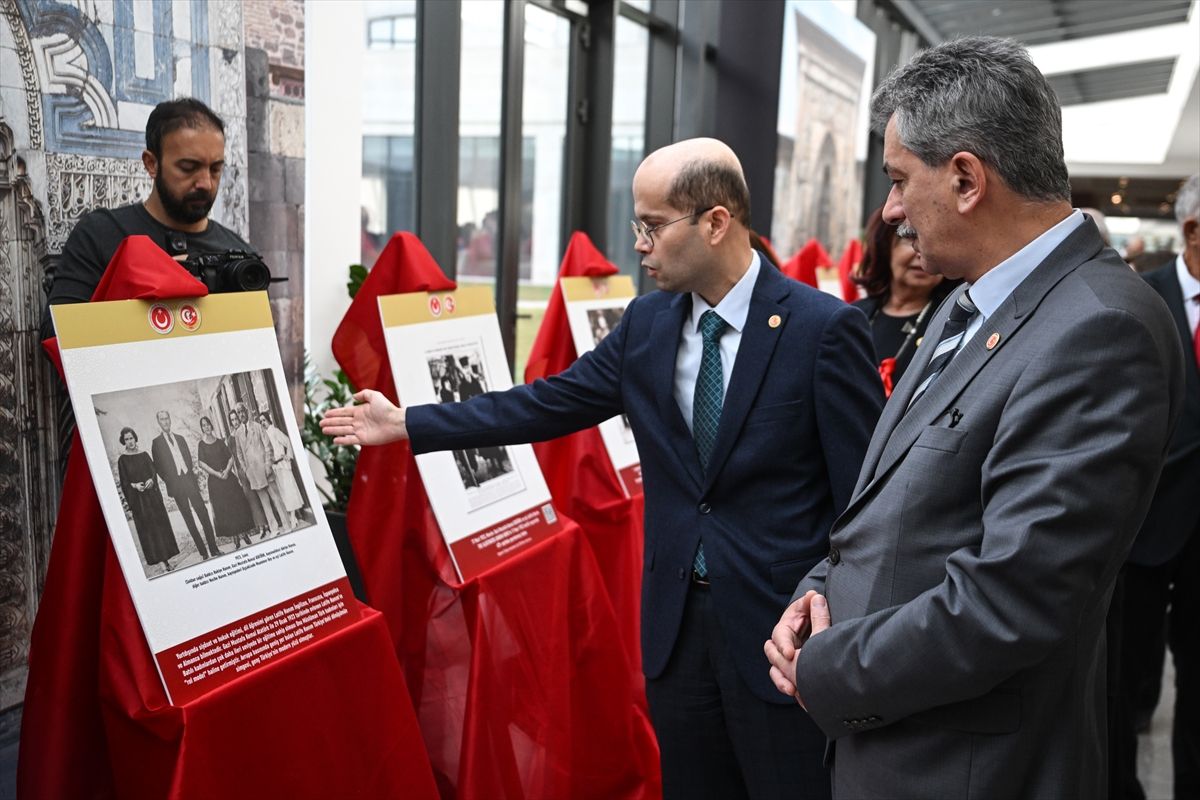 Atatürk ve Aile Sergisi Açıldı