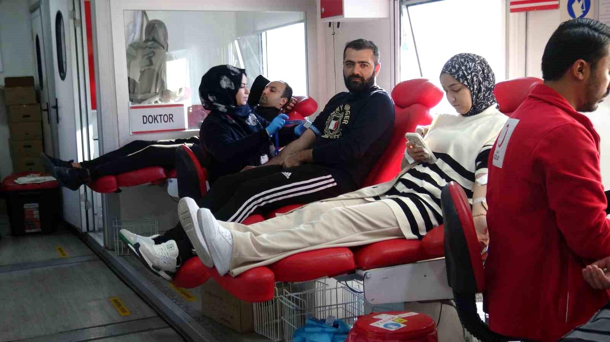Gercüş\'te Kan Bağışı Etkinliği Düzenlendi
