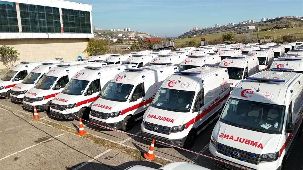 Büyükşehir Belediyesi, Samsun\'a 100 ambulans kazandırdı