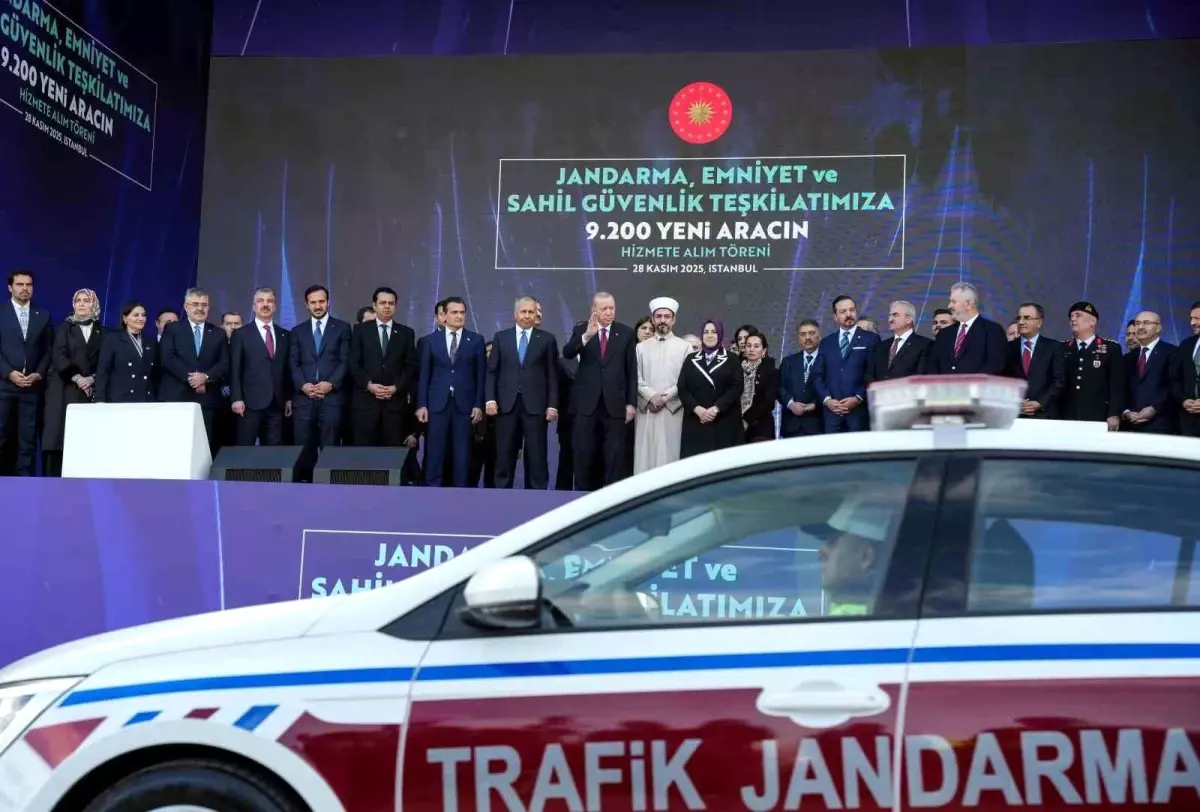 Cumhurbaşkanı Erdoğan: "Suçu geçim kapısı haline getirmiş hiçbir alçağa kaptıracak tek bir gencimiz yoktur"