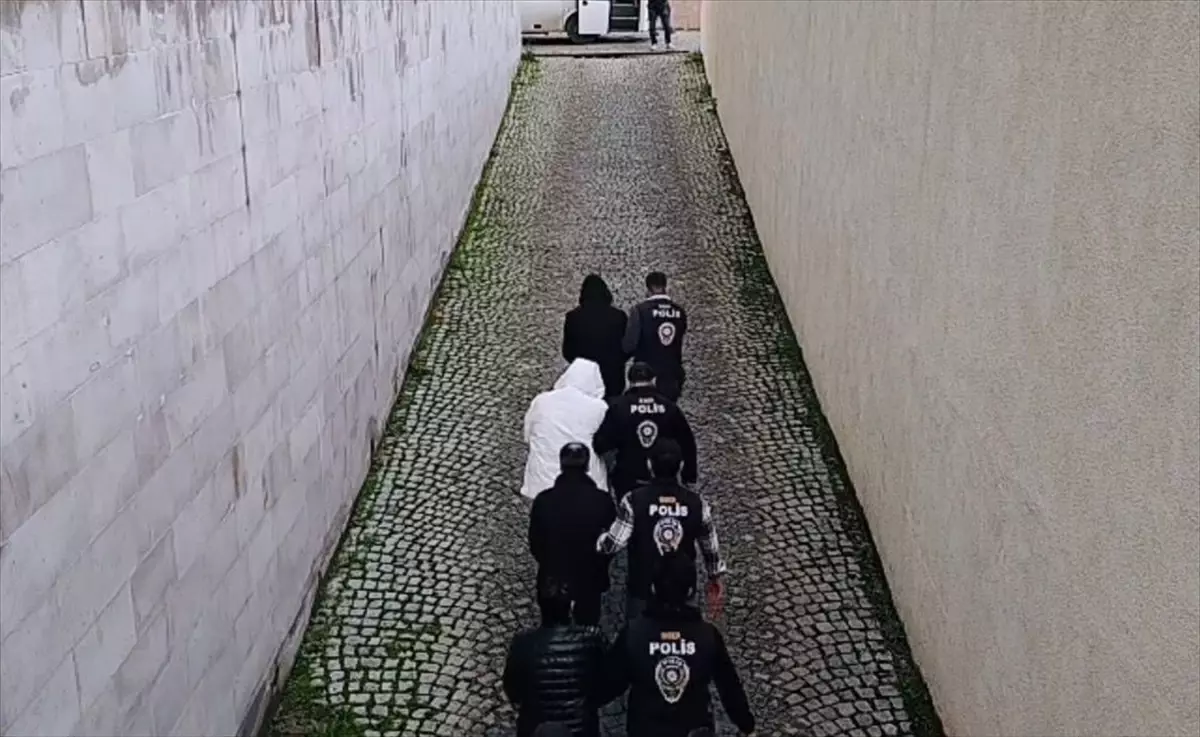 Edirne\'de Yasa Dışı Bahis Operasyonu: 11 Tutuklama