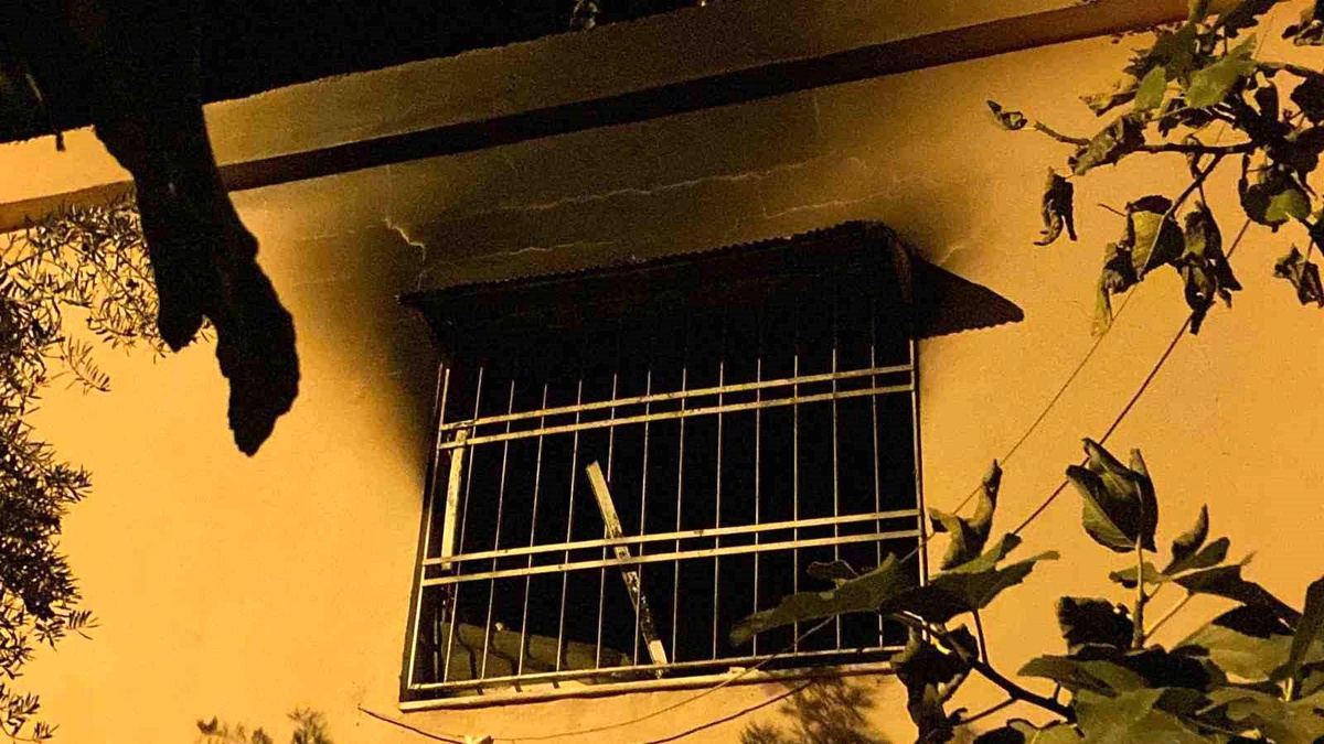 Mersin\'de Yangın: 85 Yaşındaki Adam Hayatını Kaybetti