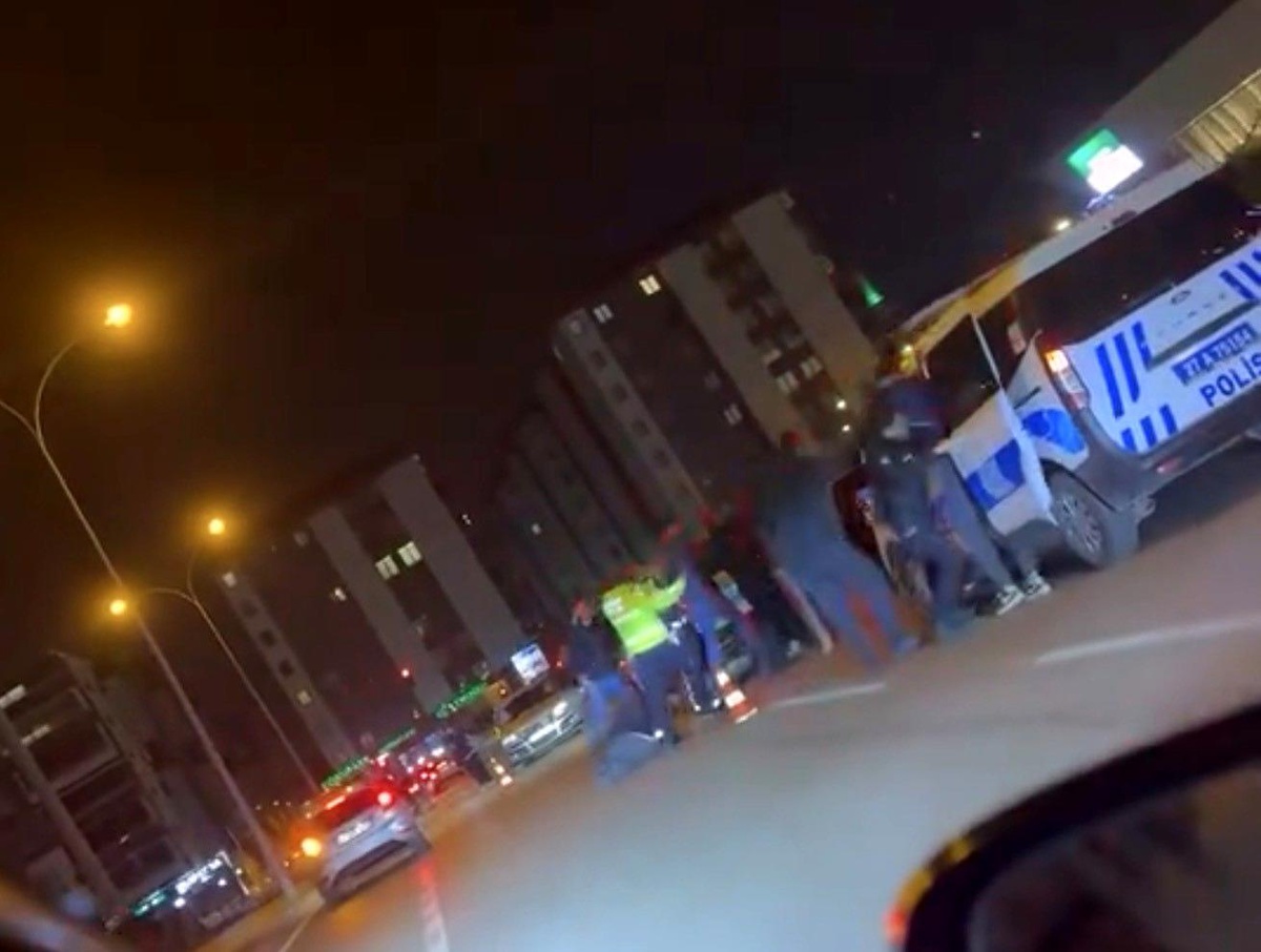 Gaziantep\'te trafik cezasına tepki gösteren şahıslardan polise mukavemet